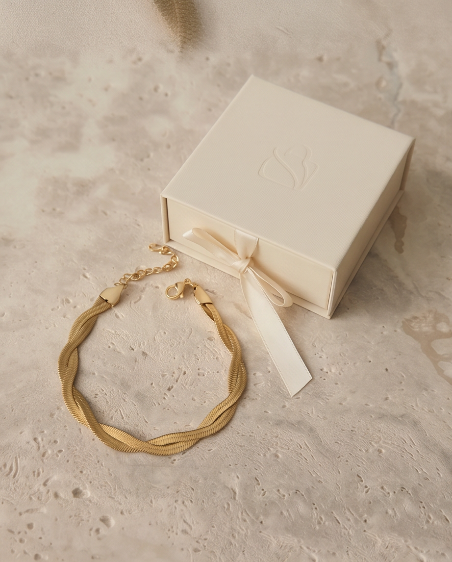 Golden tresse bracelet